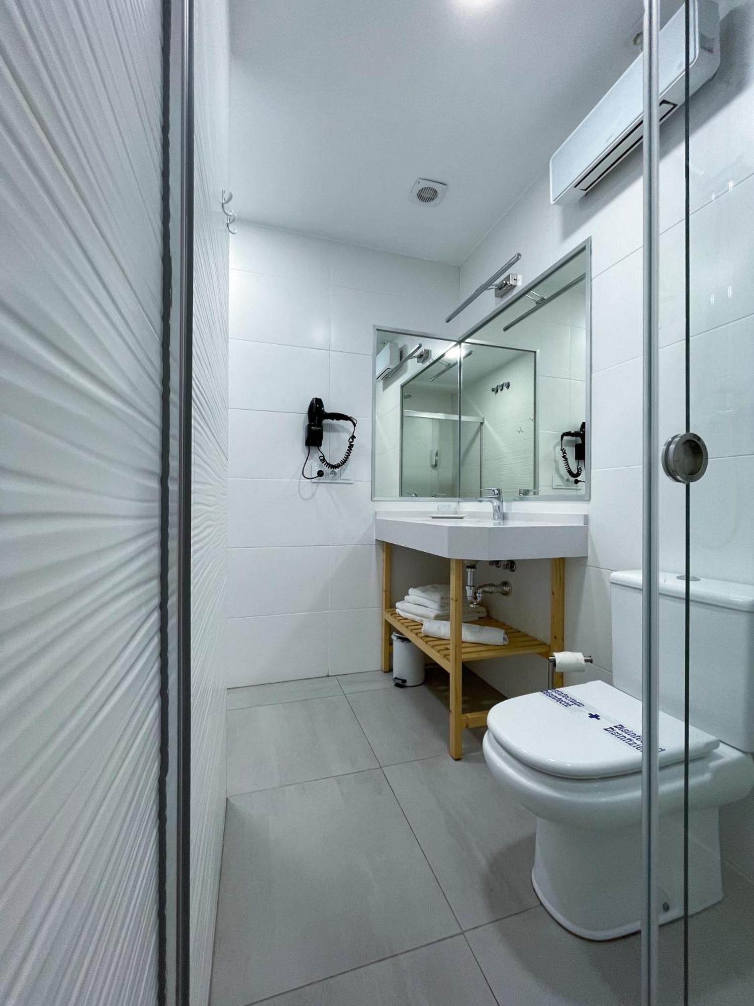 Apartamentos Lusitania Parking Gratis Bajo Disponibilidad Merida Exterior photo